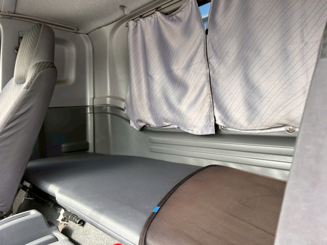 【6.2mワイド×アルミブロック平ボディ】いすゞ/フォワード|中古トラックの販売・買取・査定のアイナビ