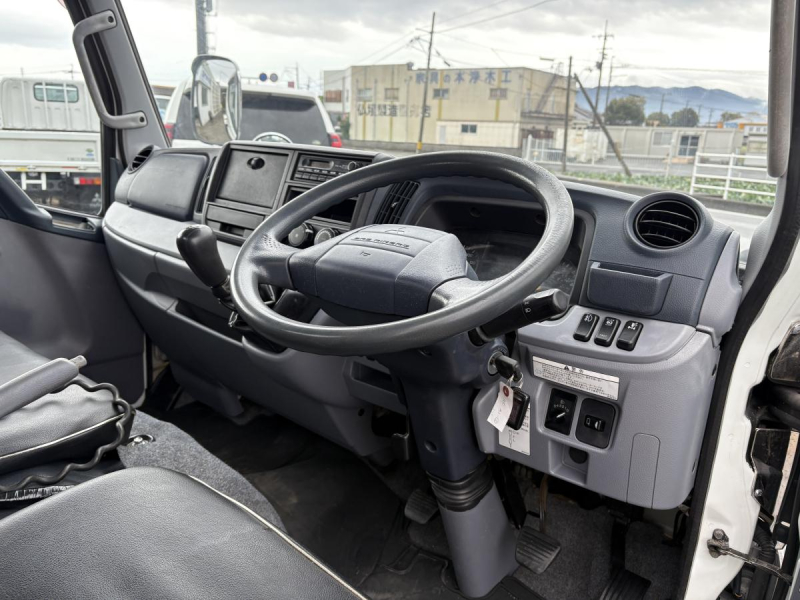 H26キャンター 脱着装置付きコンテナ車|中古トラックの販売・買取・査定のアイナビ