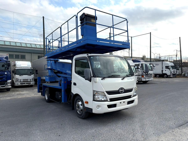 平成23年日野デュトロ高所作業車自動格納付SKG-XZU710M|中古トラックの販売・買取・査定のアイナビ
