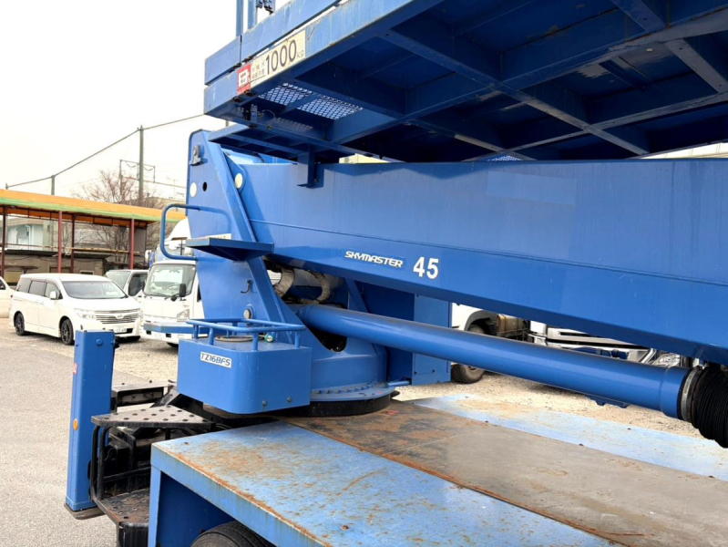 平成23年日野デュトロ高所作業車自動格納付SKG-XZU710M|中古トラックの販売・買取・査定のアイナビ