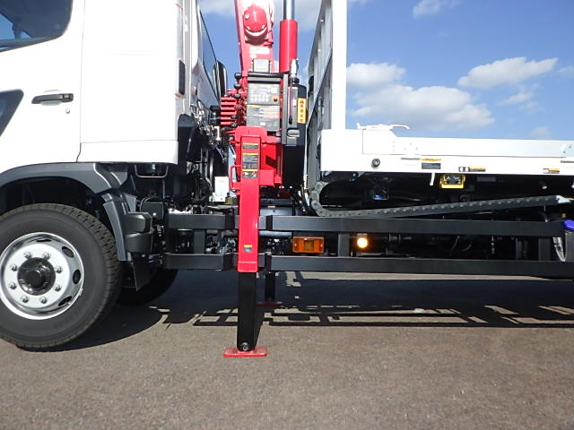 日野令和7年式☆クレーン付きキャリアカー☆ウィンチ歩み板付き|中古トラックの販売・買取・査定のアイナビ