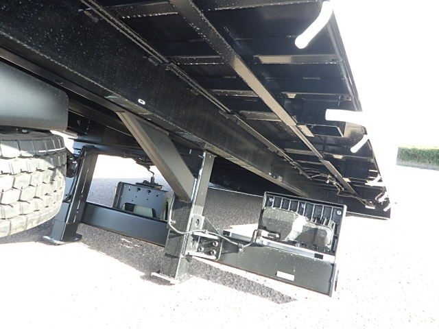 日野令和7年式☆クレーン付きキャリアカー☆ウィンチ歩み板付き|中古トラックの販売・買取・査定のアイナビ