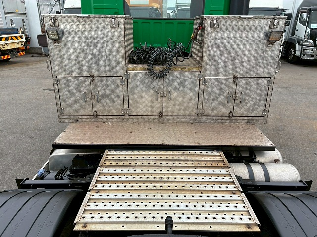 検切れナンバー付きワンオーナーハイルーフ6×43軸2デフ|中古トラックの販売・買取・査定のアイナビ