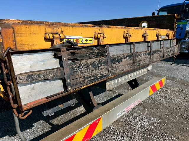 14.5トン積載★3軸1デフ★後輪エアサス★7速MT車★380馬力|中古トラックの販売・買取・査定のアイナビ