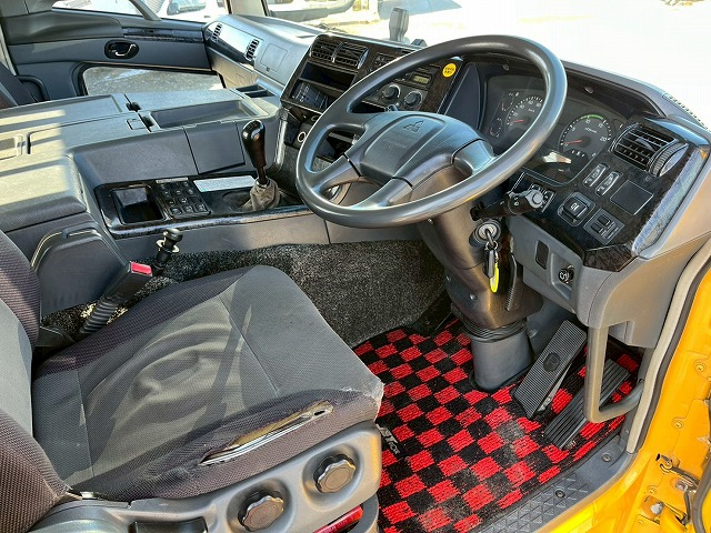 14.5トン積載★3軸1デフ★後輪エアサス★7速MT車★380馬力|中古トラックの販売・買取・査定のアイナビ