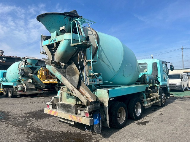 増トン★11.5トン積載★車検付★3軸2デフ★KYB製・9.8立米|中古トラックの販売・買取・査定のアイナビ