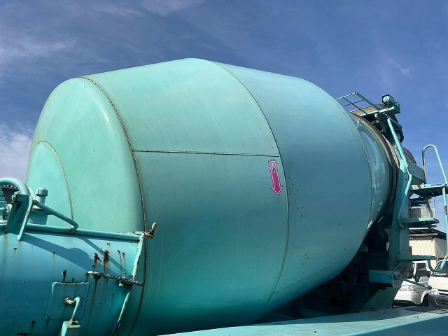 増トン★11.5トン積載★車検付★3軸2デフ★KYB製・9.8立米|中古トラックの販売・買取・査定のアイナビ