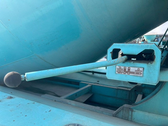 増トン★11.5トン積載★車検付★3軸2デフ★KYB製・9.8立米|中古トラックの販売・買取・査定のアイナビ