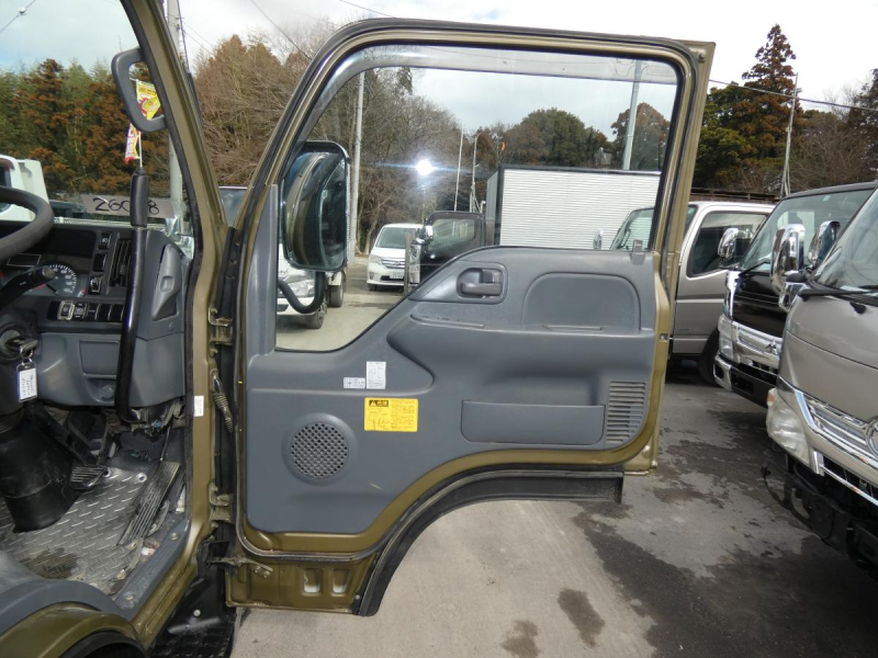 H273トン 6速マニュアル ダンプ|中古トラックの販売・買取・査定のアイナビ