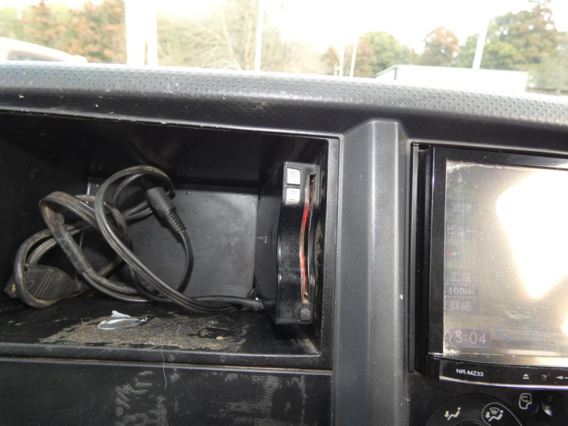 H273トン 6速マニュアル ダンプ|中古トラックの販売・買取・査定のアイナビ