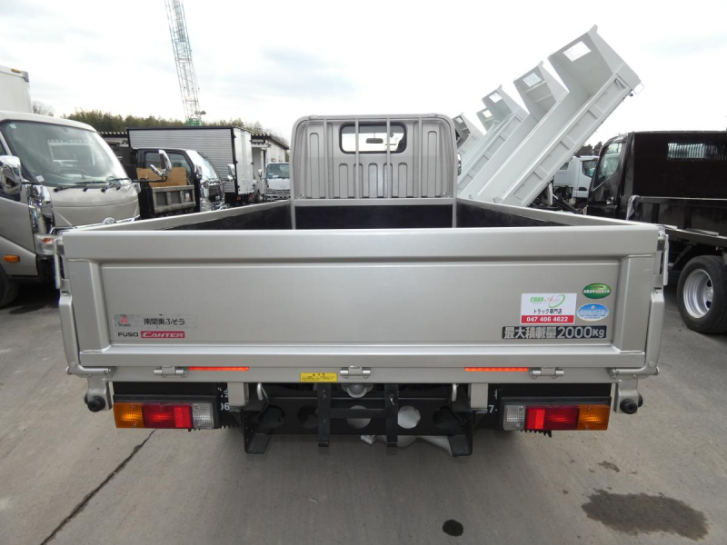 H302t平ボディ 5速マニュアル ETC260113|中古トラックの販売・買取・査定のアイナビ