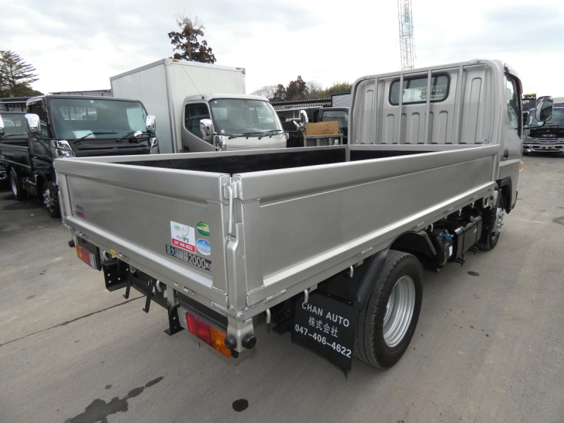 H302t平ボディ 5速マニュアル ETC260113|中古トラックの販売・買取・査定のアイナビ