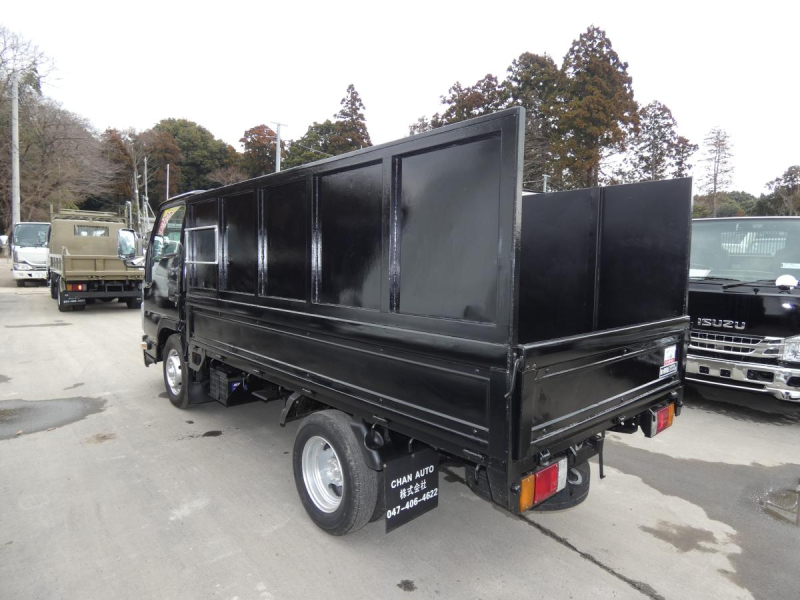 H242t平ボディ オートマ260140|中古トラックの販売・買取・査定のアイナビ