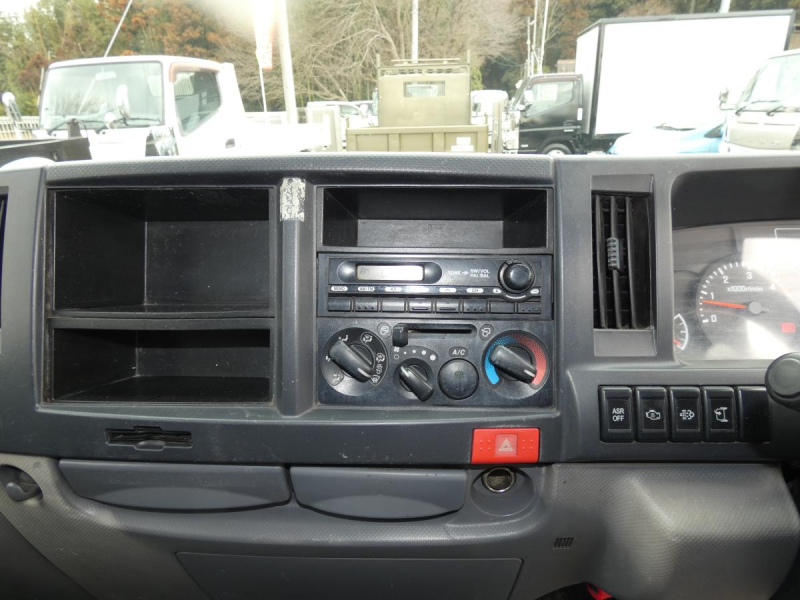 H242t平ボディ オートマ260140|中古トラックの販売・買取・査定のアイナビ