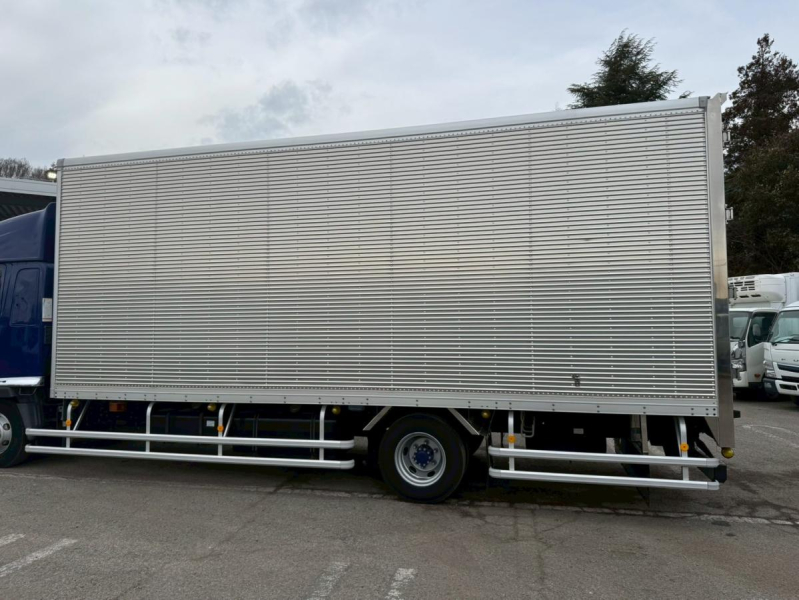 ワイドベッド付エアサスハイルーフ融雪仕様門口ステン|中古トラックの販売・買取・査定のアイナビ