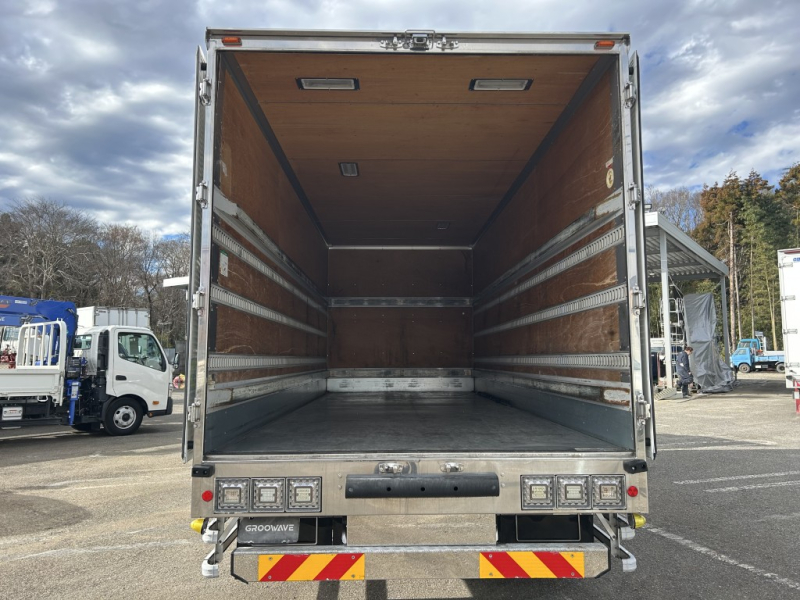 ワイドベッド付エアサスハイルーフ融雪仕様門口ステン|中古トラックの販売・買取・査定のアイナビ