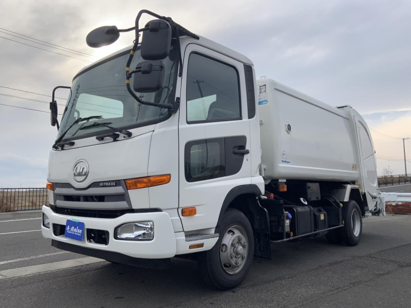 8.6立米⭐️H25コンドルパッカー車 新明和 巻き込み式|中古トラックの販売・買取・査定のアイナビ