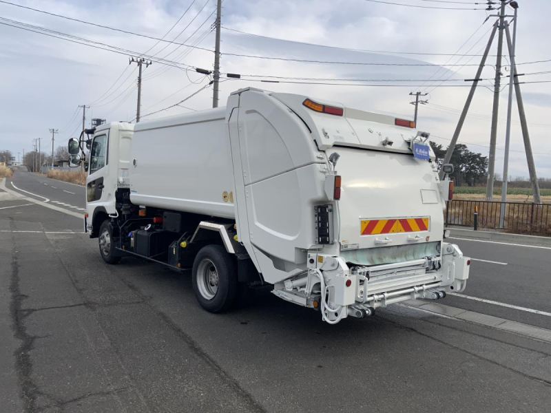 8.6立米⭐️H25コンドルパッカー車 新明和 巻き込み式|中古トラックの販売・買取・査定のアイナビ