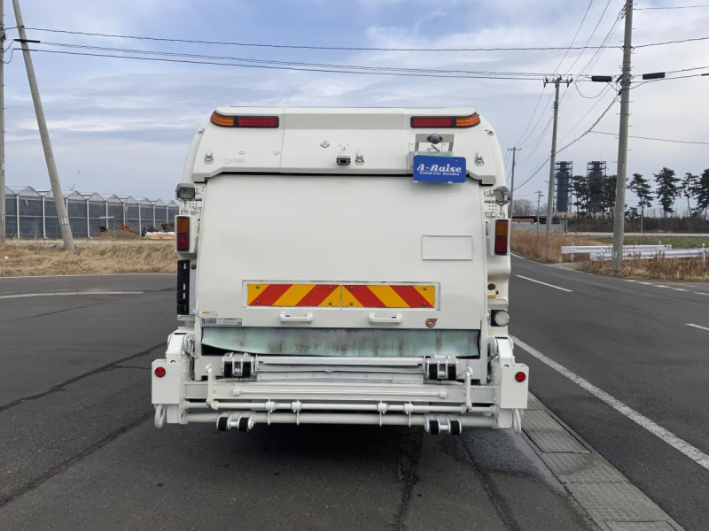 8.6立米⭐️H25コンドルパッカー車 新明和 巻き込み式|中古トラックの販売・買取・査定のアイナビ