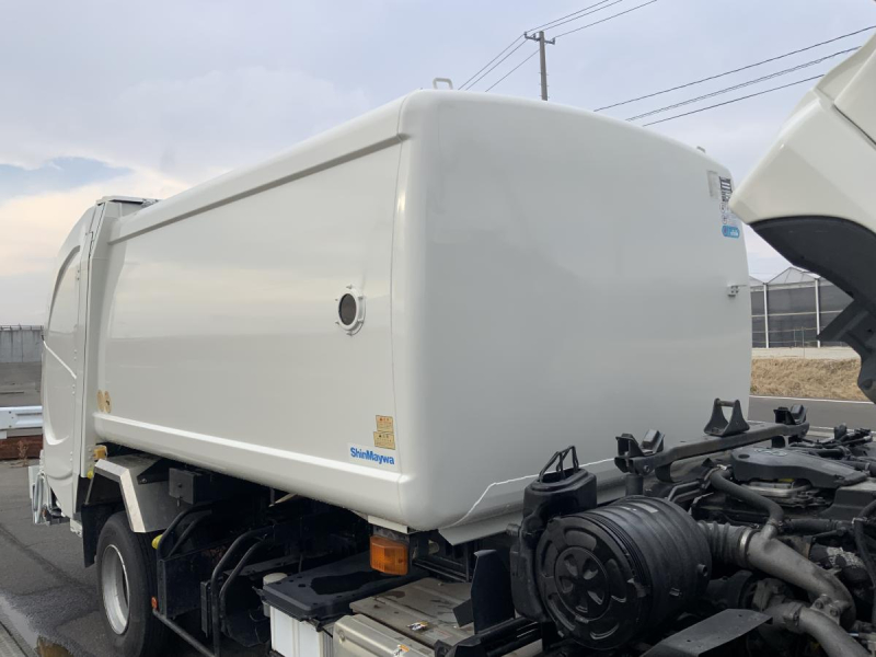 8.6立米⭐️H25コンドルパッカー車 新明和 巻き込み式|中古トラックの販売・買取・査定のアイナビ