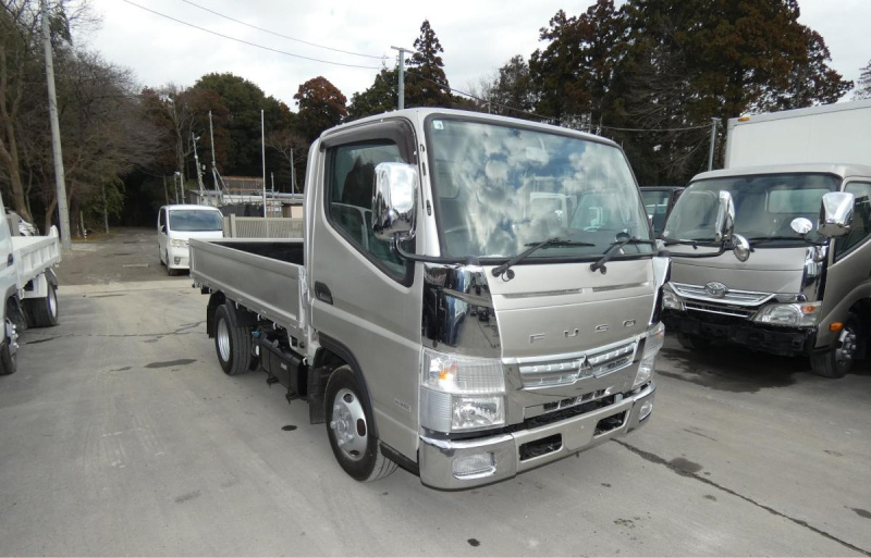 H302t平ボディ 5速マニュアル ETC|中古トラックの販売・買取・査定のアイナビ