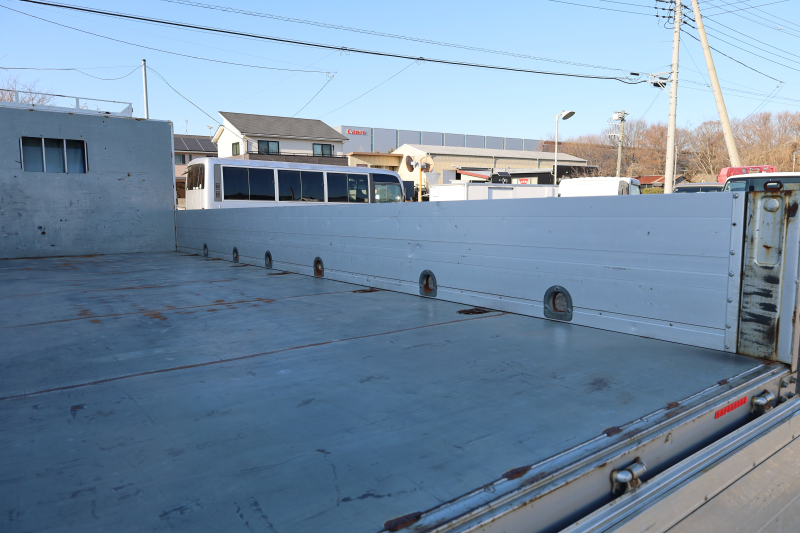 フォワード|中古トラックの販売・買取・査定のアイナビ