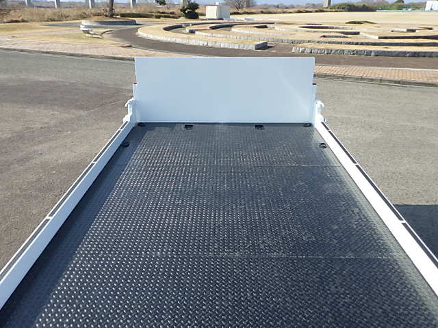 三菱☆新古車☆3.9t積みキャリアカー☆ウィンチ付き|中古トラックの販売・買取・査定のアイナビ