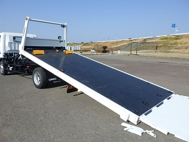 三菱☆新古車☆3.9t積みキャリアカー☆ウィンチ付き|中古トラックの販売・買取・査定のアイナビ