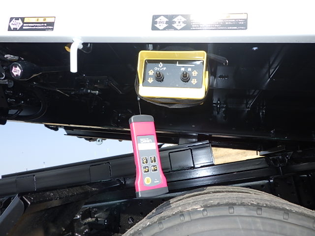 三菱☆新古車☆3.9t積みキャリアカー☆ウィンチ付き|中古トラックの販売・買取・査定のアイナビ