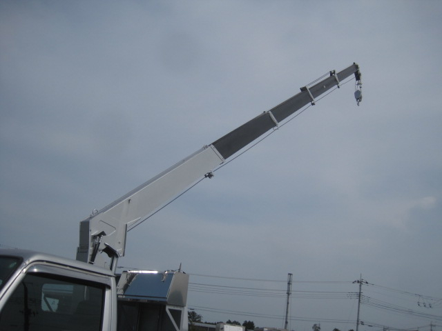 タダノ5段ブームリアジャッキラジコン付アルミアオリ床鉄板|中古トラックの販売・買取・査定のアイナビ