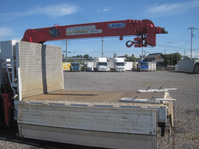 5段ブームリアジャッキ付ラジコン付ショートボディ床縞板|中古トラックの販売・買取・査定のアイナビ