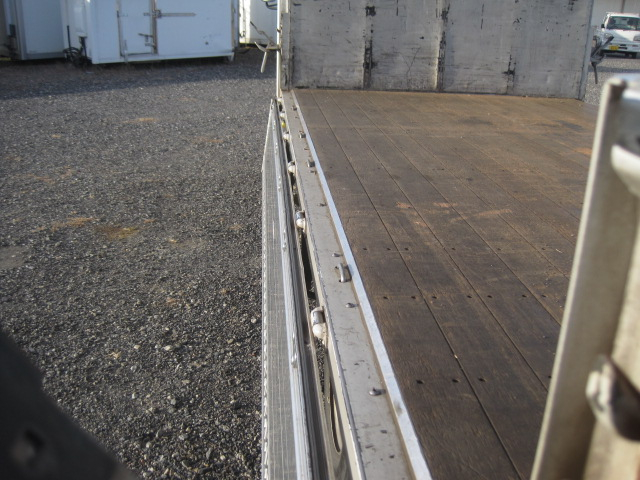 ワイド 積載量3000kgオートマ ラッシングレーン2段|中古トラックの販売・買取・査定のアイナビ