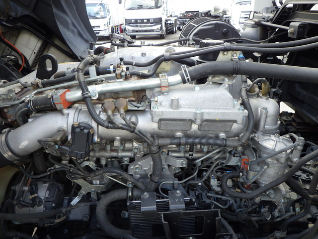 イスズ2PG-CYJ77Cアルミウィング積載13.7tアルミホイール|中古トラックの販売・買取・査定のアイナビ