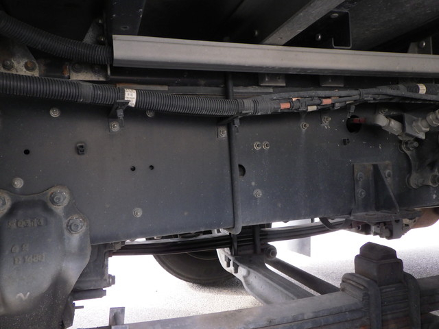 イスズ2PG-CYJ77Cアルミウィング積載13.7tアルミホイール|中古トラックの販売・買取・査定のアイナビ