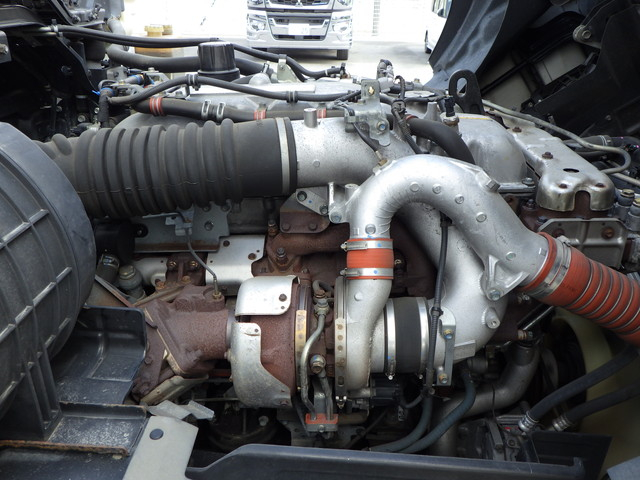 イスズ2PG-CYJ77Cアルミウィング積載13.7tアルミホイール|中古トラックの販売・買取・査定のアイナビ