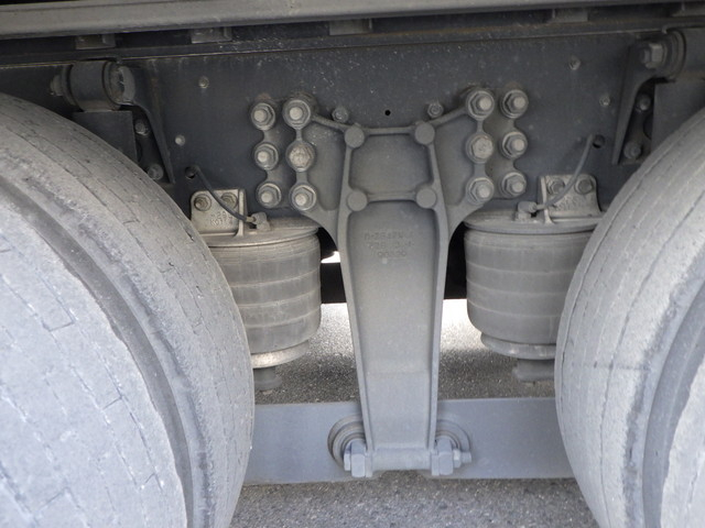 イスズ2PG-CYJ77Cアルミウィング積載13.7tアルミホイール|中古トラックの販売・買取・査定のアイナビ