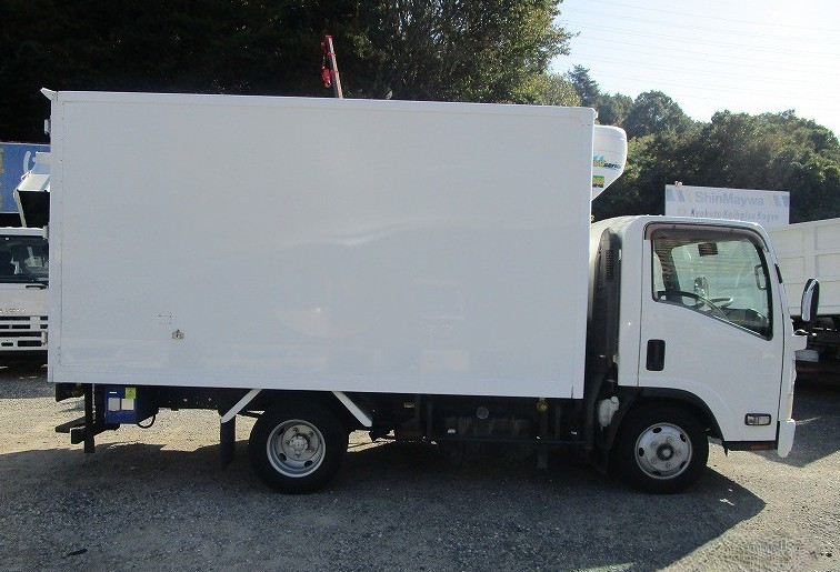 冷蔵冷凍車 東プレXV22LCS-P ー30度設定 スタンバイ付|中古トラックの販売・買取・査定のアイナビ