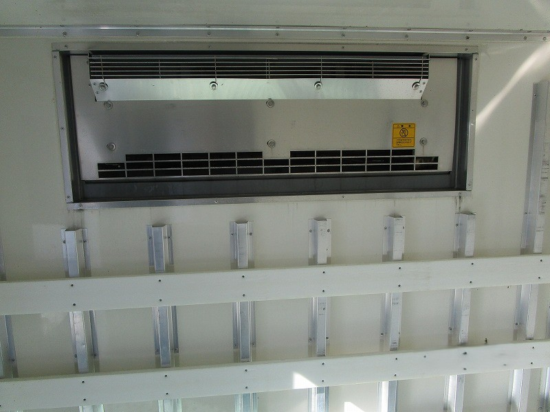 冷蔵冷凍車 東プレXV22LCS-P ー30度設定 スタンバイ付|中古トラックの販売・買取・査定のアイナビ