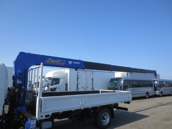 三菱キャンター5段ラジコンフックイン|中古トラックの販売・買取・査定のアイナビ