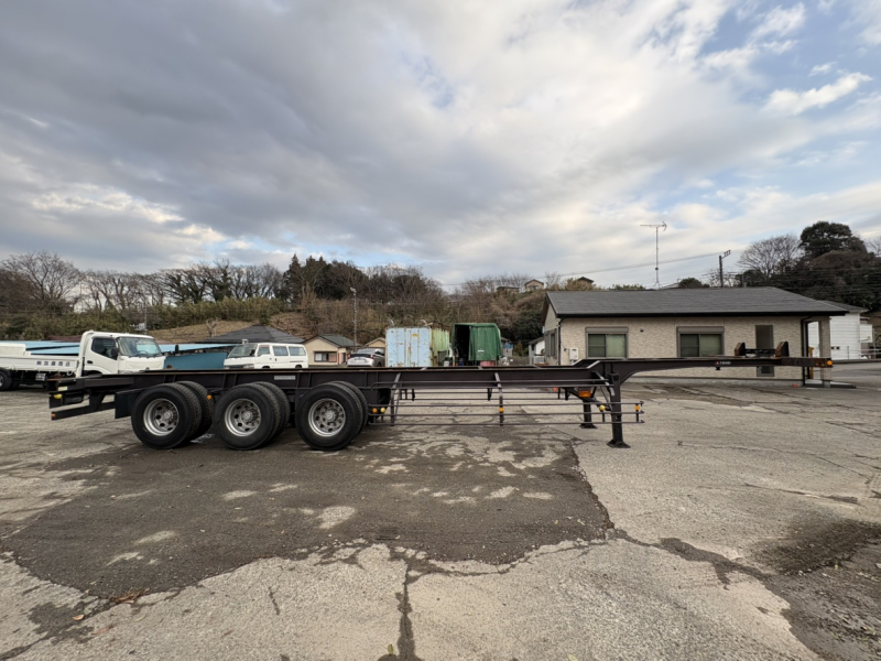 R3年式、3軸40ftコンテナセミトレーラ、車検付|中古トラックの販売・買取・査定のアイナビ