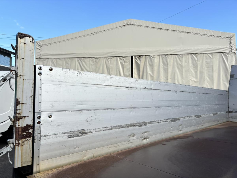 ワイドロング平ボディー 積載4000kg AT車|中古トラックの販売・買取・査定のアイナビ