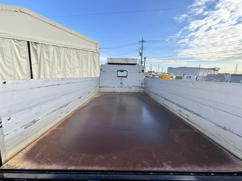 ワイドロング平ボディー 積載4000kg AT車|中古トラックの販売・買取・査定のアイナビ