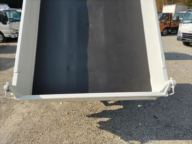 H25年 いすゞエルフ3t低床ダンプ|中古トラックの販売・買取・査定のアイナビ