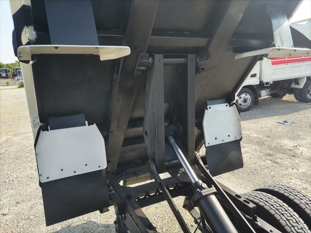 H25年 いすゞエルフ3t低床ダンプ|中古トラックの販売・買取・査定のアイナビ