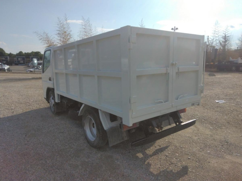 H20年 三菱キャンター3t低床深ダンプ No.1026|中古トラックの販売・買取・査定のアイナビ