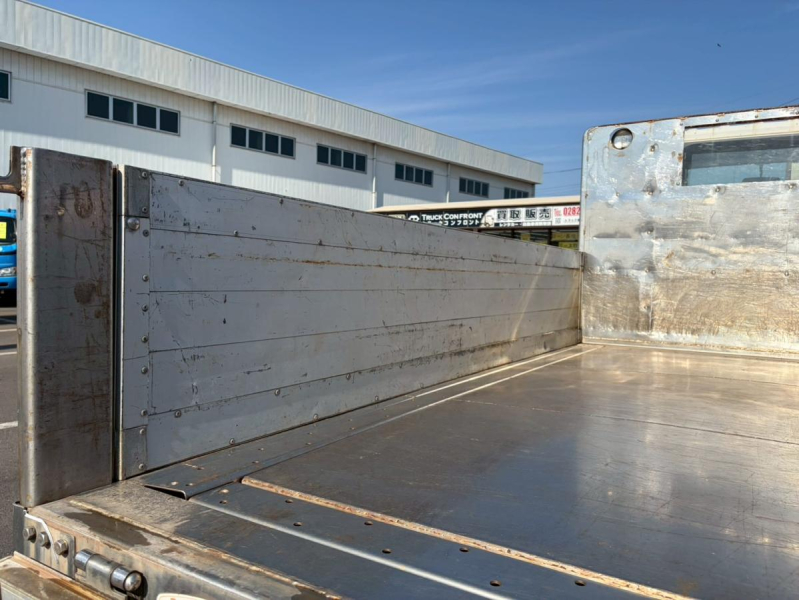 2トン積載フジタボデーアオリ高50cm5MT荷床ステンレス|中古トラックの販売・買取・査定のアイナビ