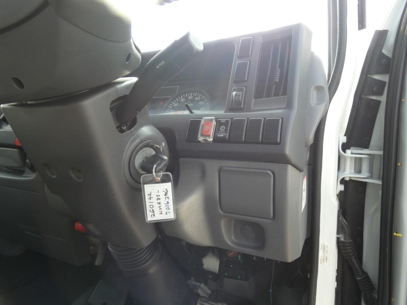 H271.5トン オートマ ホロ車261042|中古トラックの販売・買取・査定のアイナビ