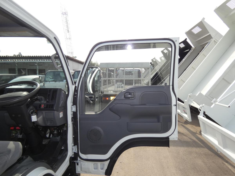 H271.5トン オートマ ホロ車261042|中古トラックの販売・買取・査定のアイナビ