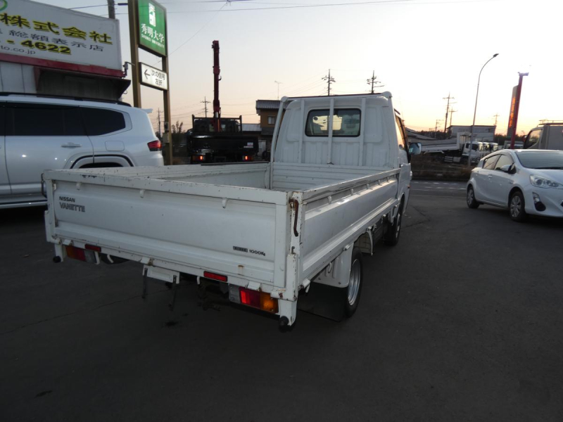 バネット1トンスーパーローDX ガソリン|中古トラックの販売・買取・査定のアイナビ