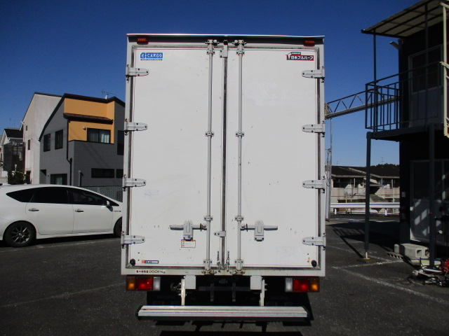 いすゞ エルフ 10尺 アルミバン ボディ内高2120㎜です|中古トラックの販売・買取・査定のアイナビ